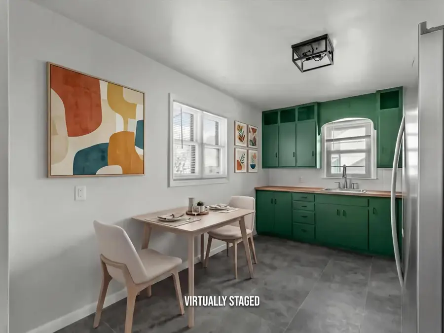 925 N 16th STREET, Manitowoc, WI 54220 - #3