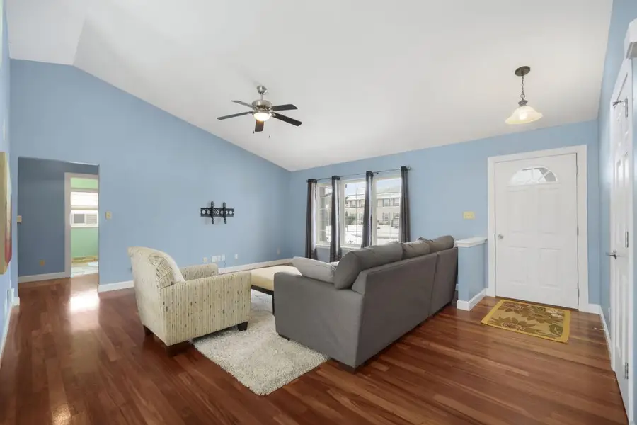 4066 W Whispering Ridge PASS, Franklin, WI 53132 - #3