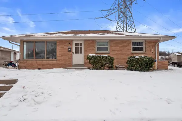 9531 W Langlade STREET, Milwaukee, WI 53225