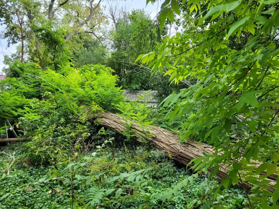 1211 OAK CREEK PARKWAY, South Milwaukee, WI 53172 - #3