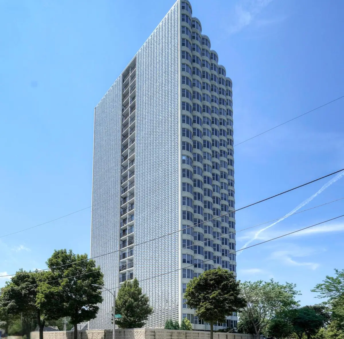 2525 S Shore DRIVE #22B, Milwaukee, WI 53207 - #1
