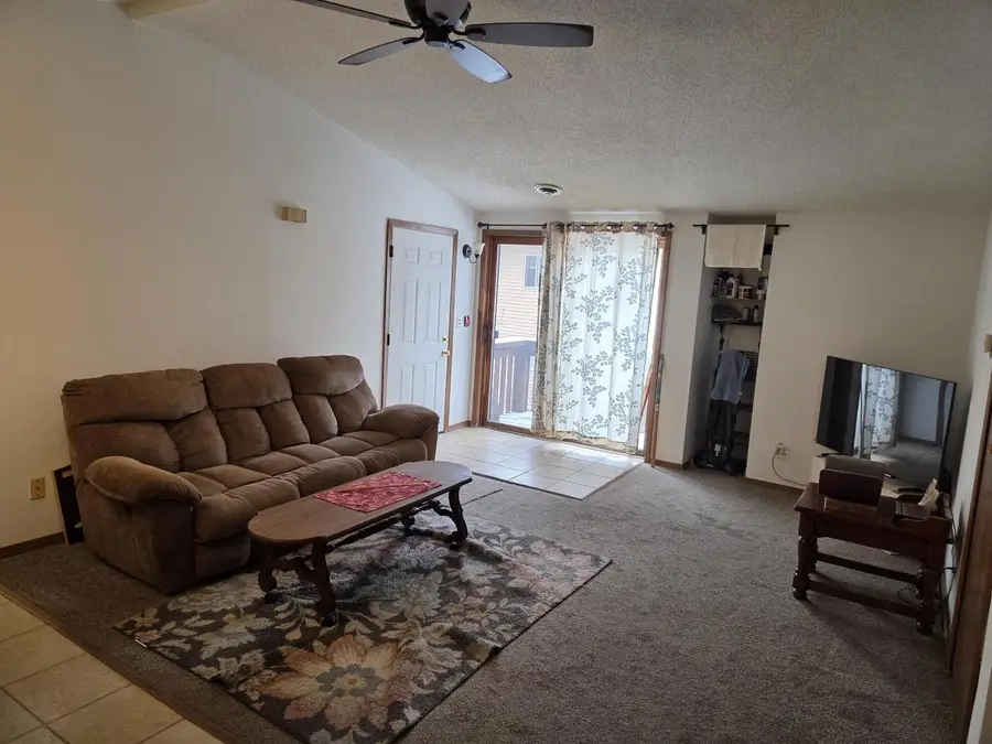 215 Franklin STREET #G, Delavan, WI 53115 - #3