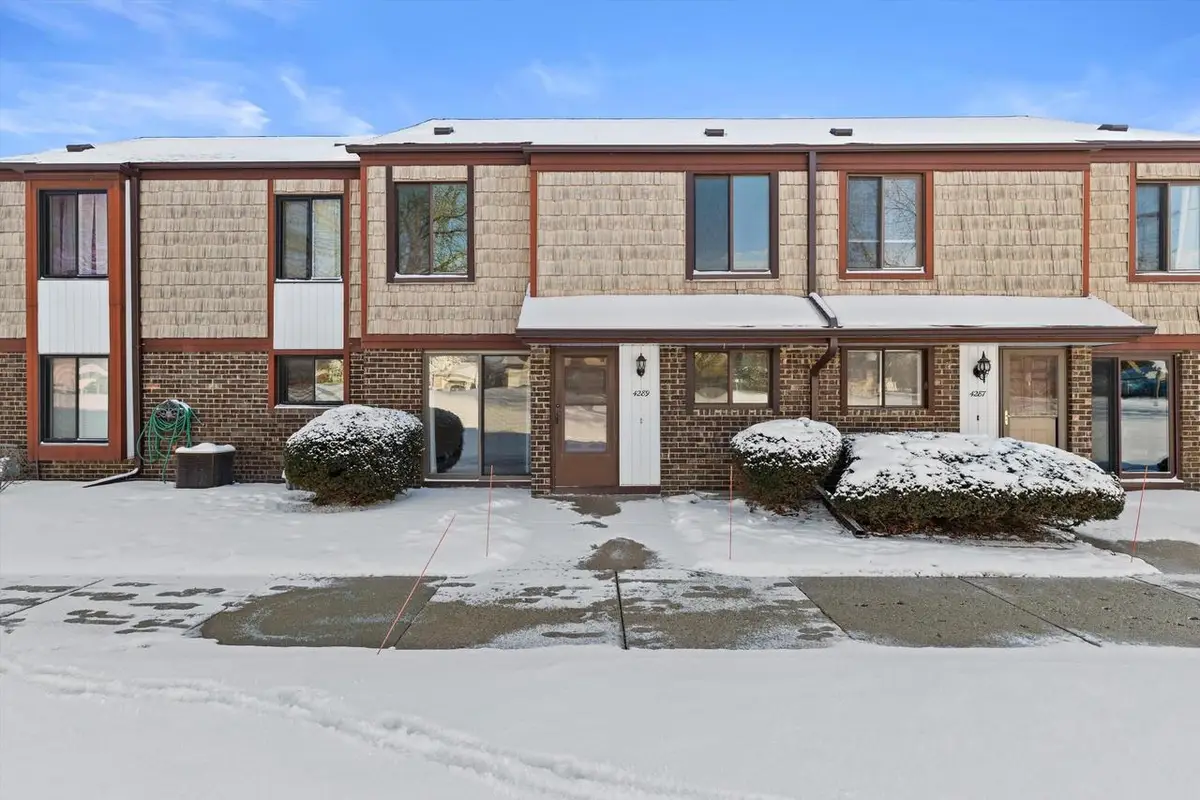 4289 W College AVENUE, Milwaukee, WI 53221 - #1