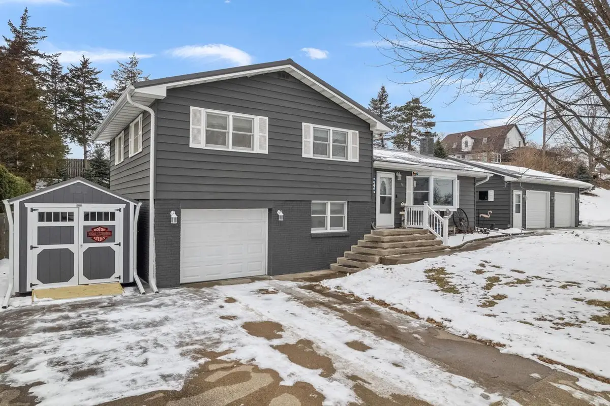 36 Skunk Hollow ROAD, La Crescent, MN 55947 - #1