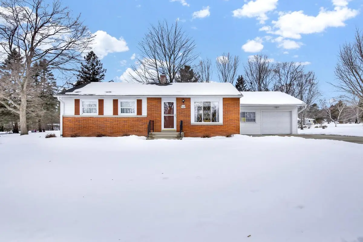 W150S6441 Spring LANE, Muskego, WI 53150 - #1