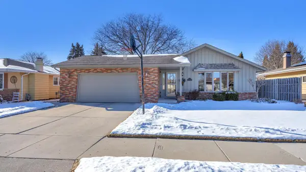 2418 W Mark DRIVE, Sheboygan, WI 53083