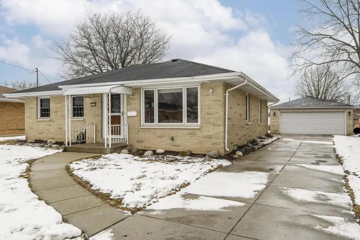 7028 W Crawford AVENUE, Milwaukee, WI 53220 - #1