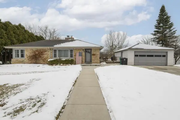 N87W15675 Belleview BOULEVARD, Menomonee Falls, WI 53051