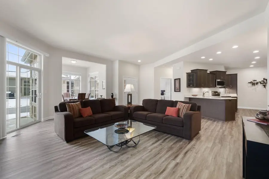 4417 Creekside PASS, Brookfield, WI 53005 - #2