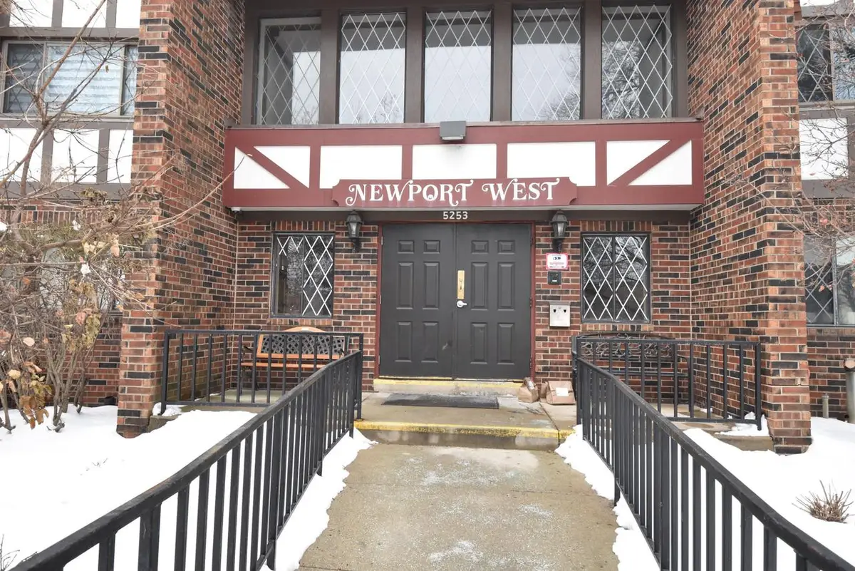 5253 N Lovers Lane ROAD #219, Milwaukee, WI 53225 - #1