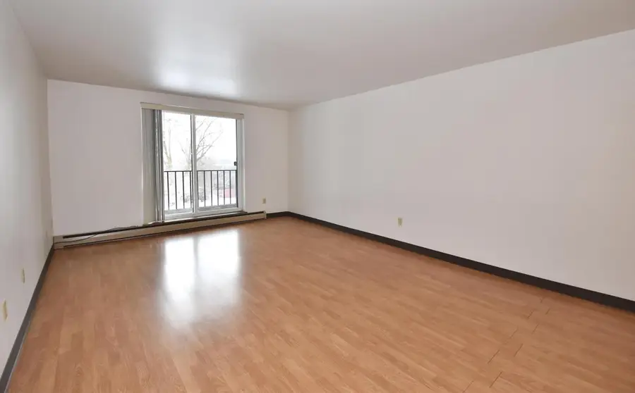 5253 N Lovers Lane ROAD #219, Milwaukee, WI 53225 - #3