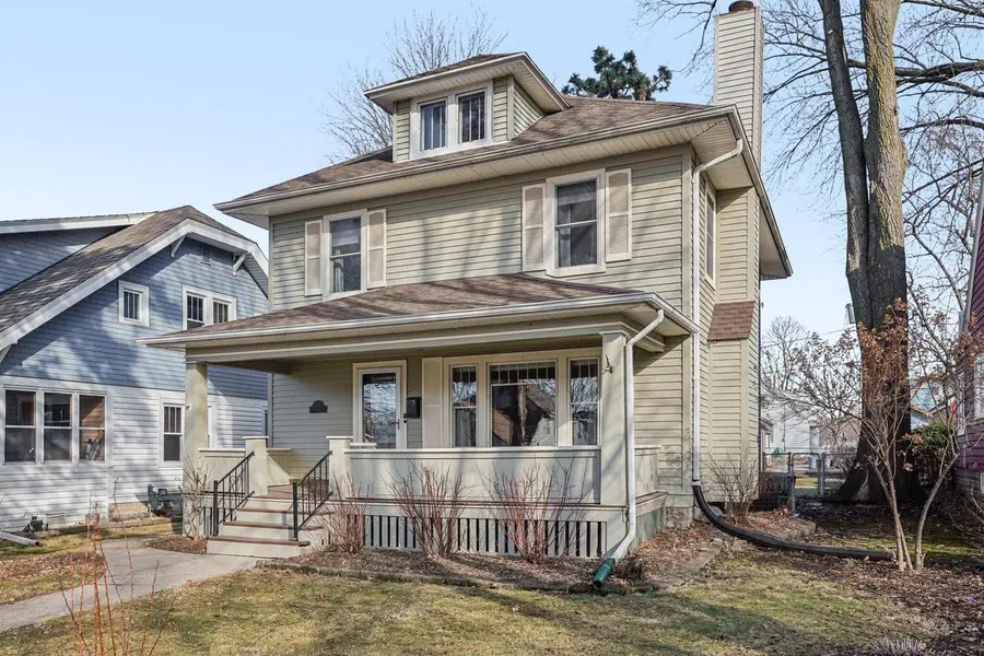 209 S James STREET, Waukesha, WI 53186 - #3