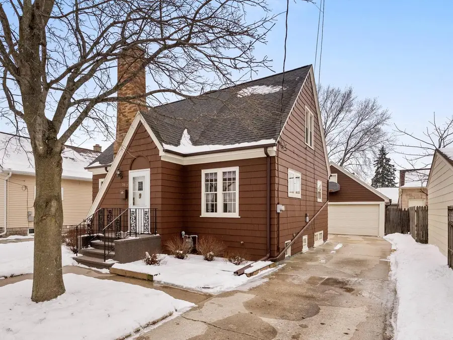 2812 School STREET, Two Rivers, WI 54241 - #3