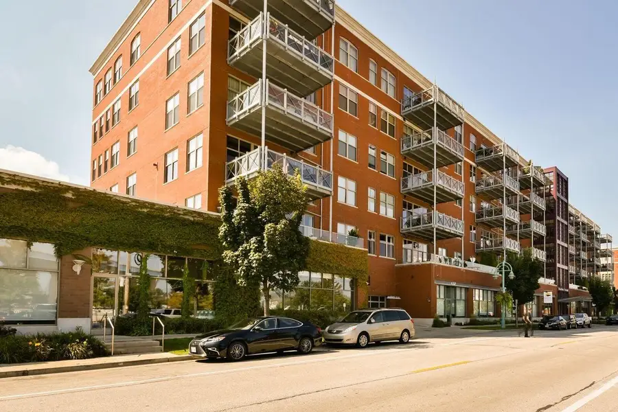 601 E Erie STREET #313, Milwaukee, WI 53202 - #3