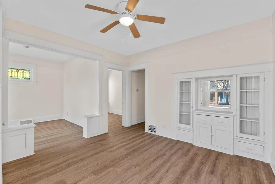 3527 W Branting LANE, Milwaukee, WI 53215 - #2