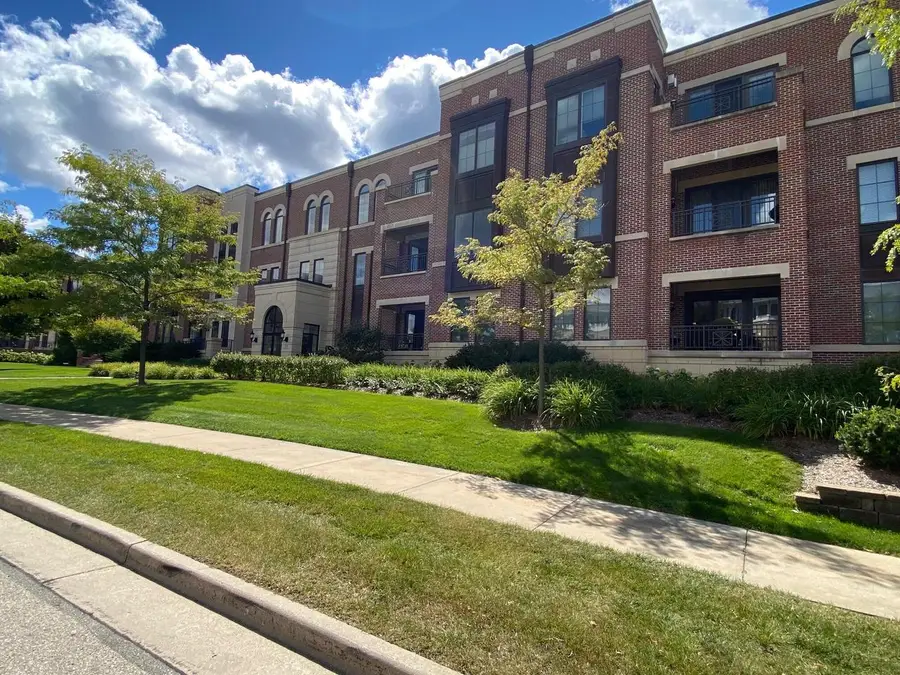 19155 Thomson DRIVE #304, Brookfield, WI 53045 - #2