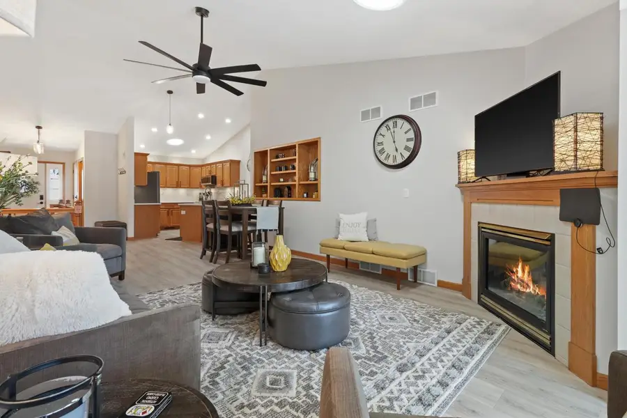 635 Cardinal WAY, Sun Prairie, WI 53590 - #3