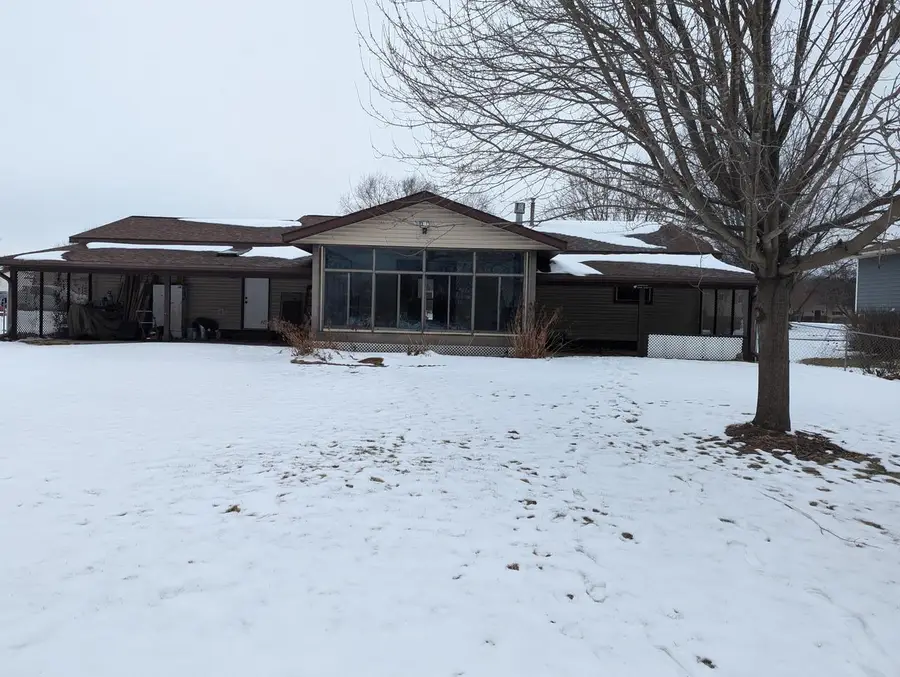 727 Margaret STREET, Sparta, WI 54656 - #3