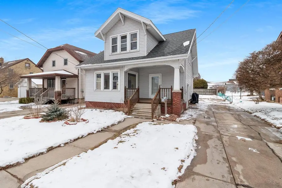 1810 S 10th STREET, Manitowoc, WI 54220 - #2