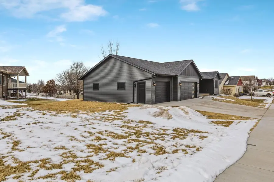 1508 Pioneer DRIVE, Holmen, WI 54636 - #2