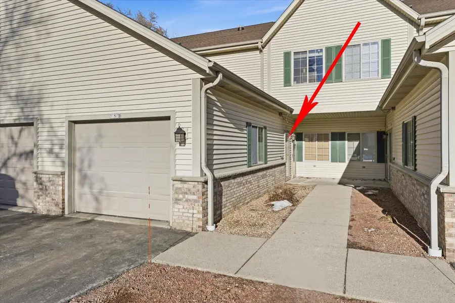 2050 Pine Ridge COURT #Unit D, Grafton, WI 53024 - #2