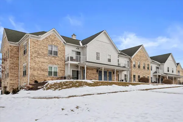 2720 Northview ROAD #25, Waukesha, WI 53188