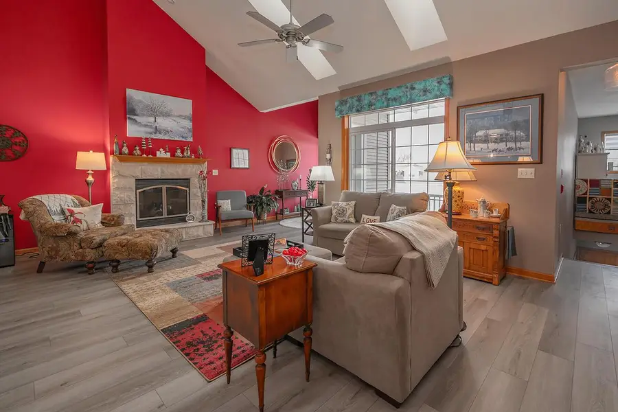 W397N5933 Autumn Woods DRIVE, Oconomowoc, WI 53066 - #2