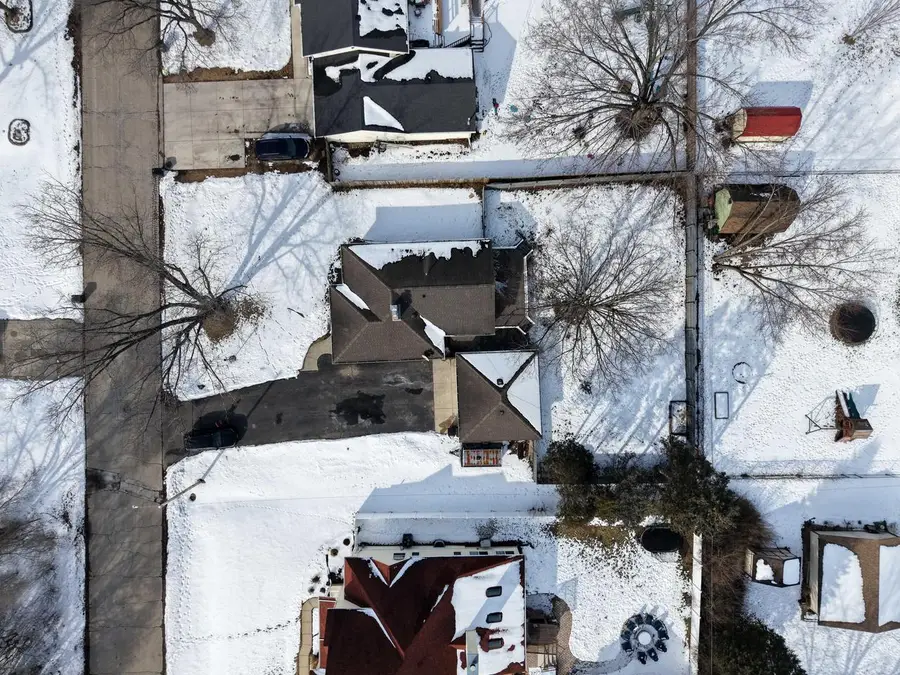 808 Manor DRIVE, Silver Lake, WI 53170 - #3