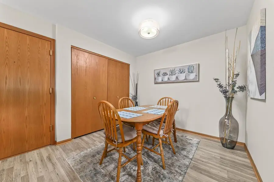 116 E Freistadt ROAD #D, Thiensville, WI 53092 - #3