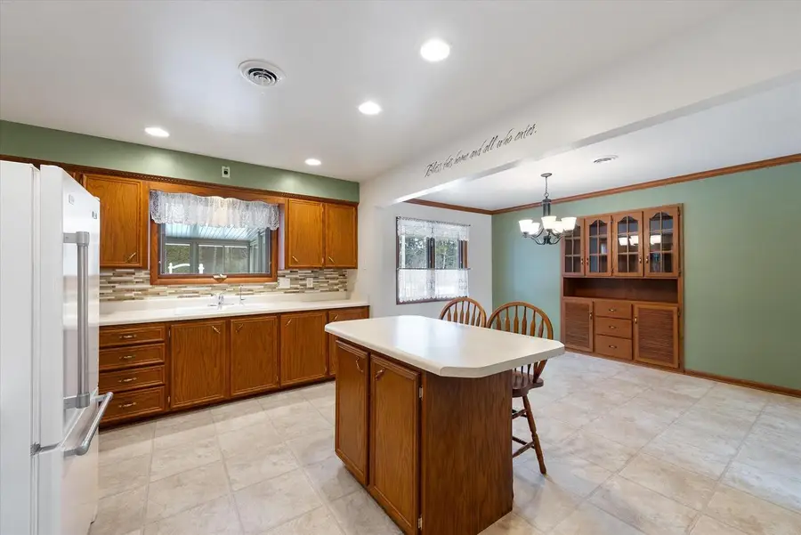 814 Huron AVENUE, Oostburg, WI 53070 - #2