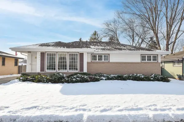 2431 E Dale AVENUE, Cudahy, WI 53110