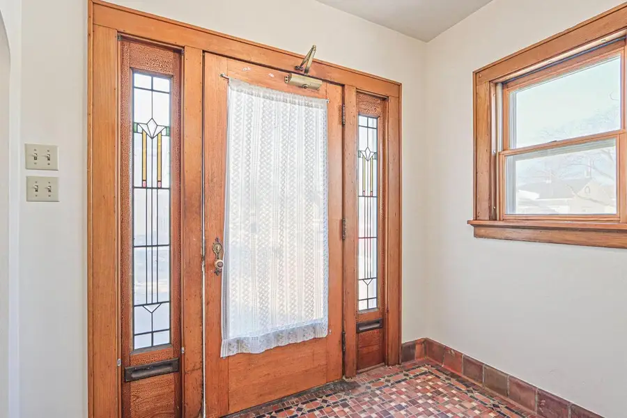 1609 Grand AVENUE #1611, Racine, WI 53403 - #3