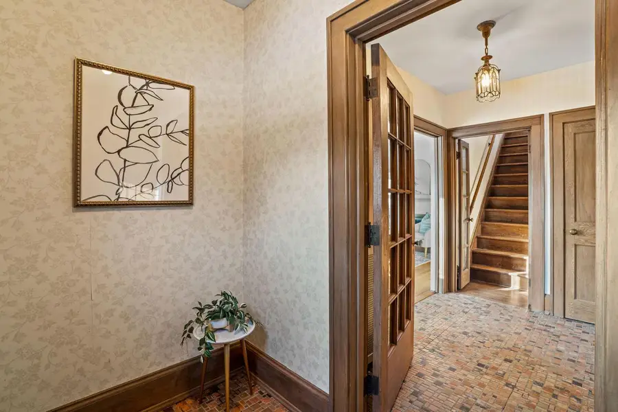 4449 N Maryland AVENUE, Shorewood, WI 53211 - #2