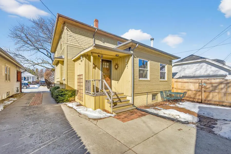 713 West Lawn AVENUE, Racine, WI 53405 - #3