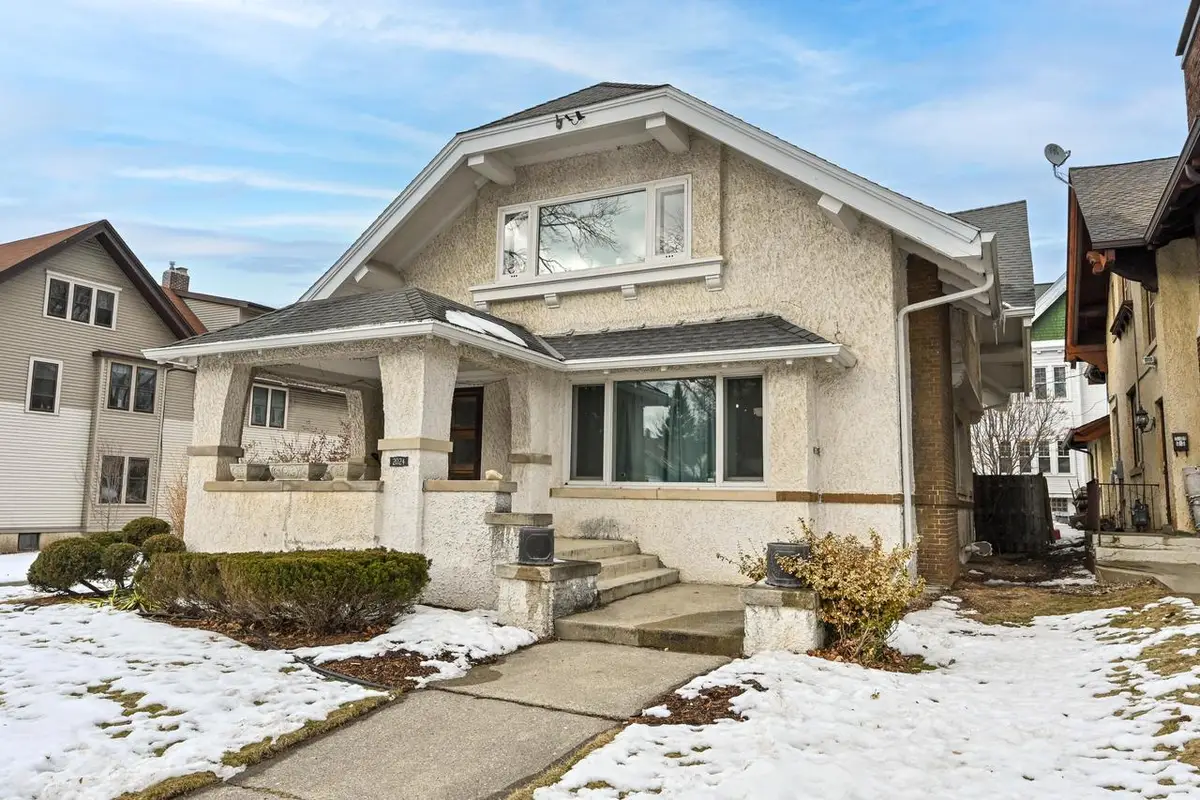 2024 E Newberry BOULEVARD, Milwaukee, WI 53211 - #1