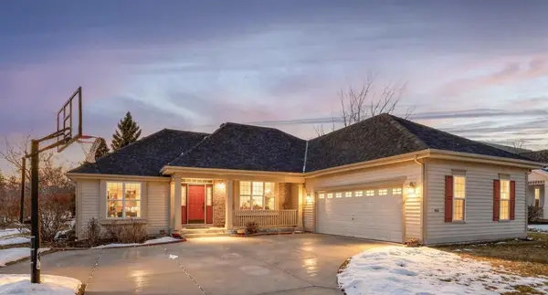 3838 E Stargrass LANE, Oak Creek, WI 53154
