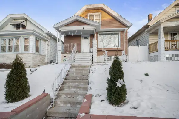 2960 S 15th PLACE, Milwaukee, WI 53215