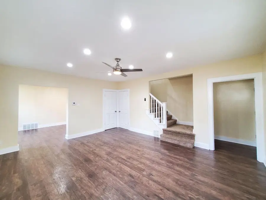 3202 N 24th STREET #3204, Milwaukee, WI 53206 - #3