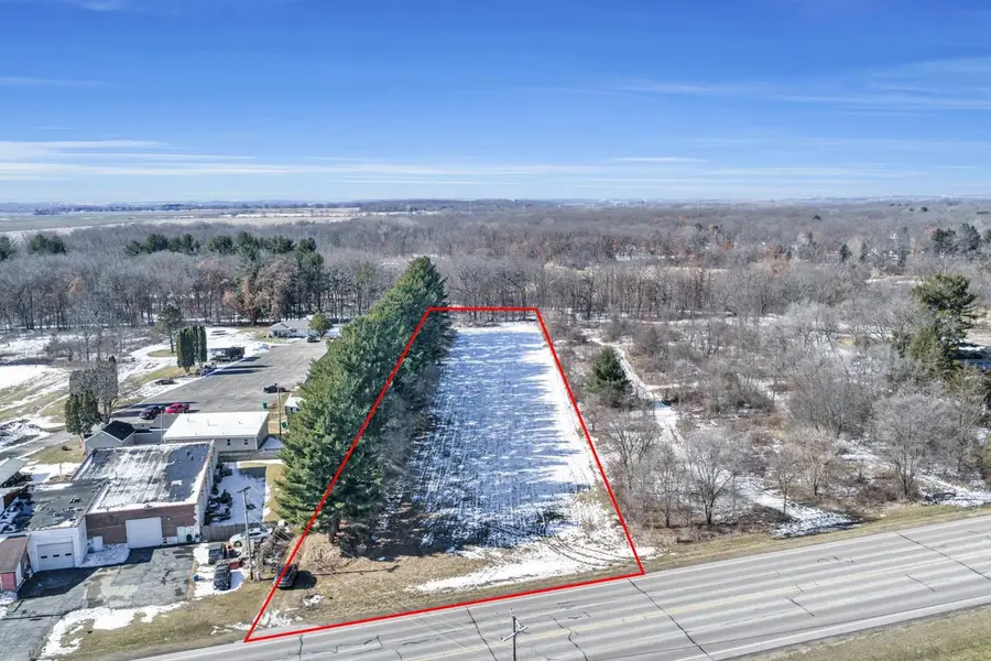 5712 S US-51 HIGHWAY, Janesville, WI 53546 - #2