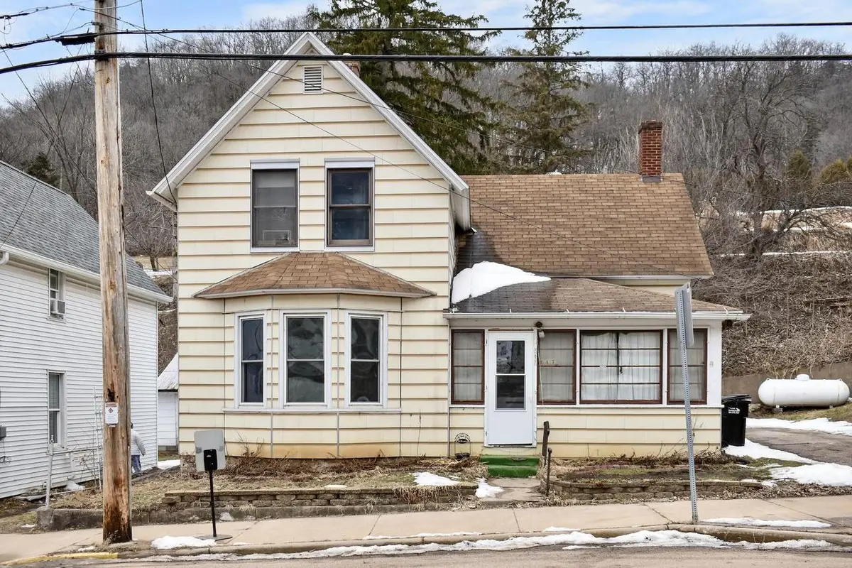 247 North STREET, Fountain City, WI 54629 - #1