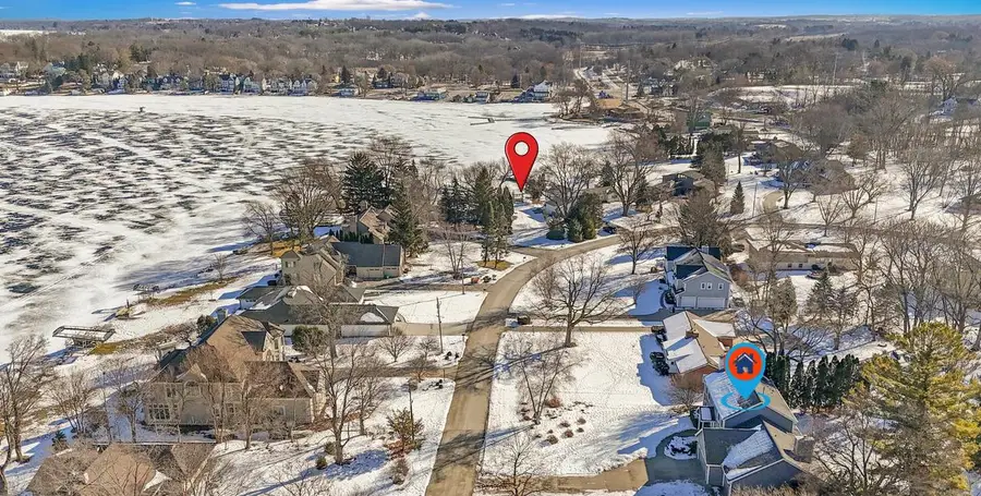 N23W28271 Beach Park CIRCLE, Pewaukee, WI 53072 - #3