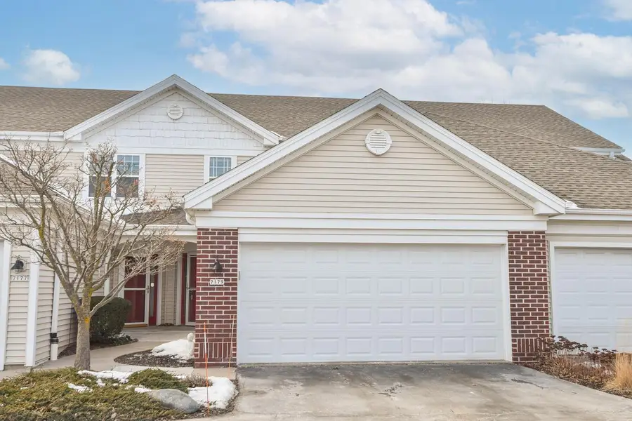 7179 W Rawson AVENUE, Franklin, WI 53132 - #2