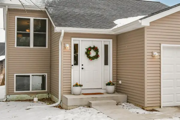 9912 271st AVENUE, Trevor, WI 53179