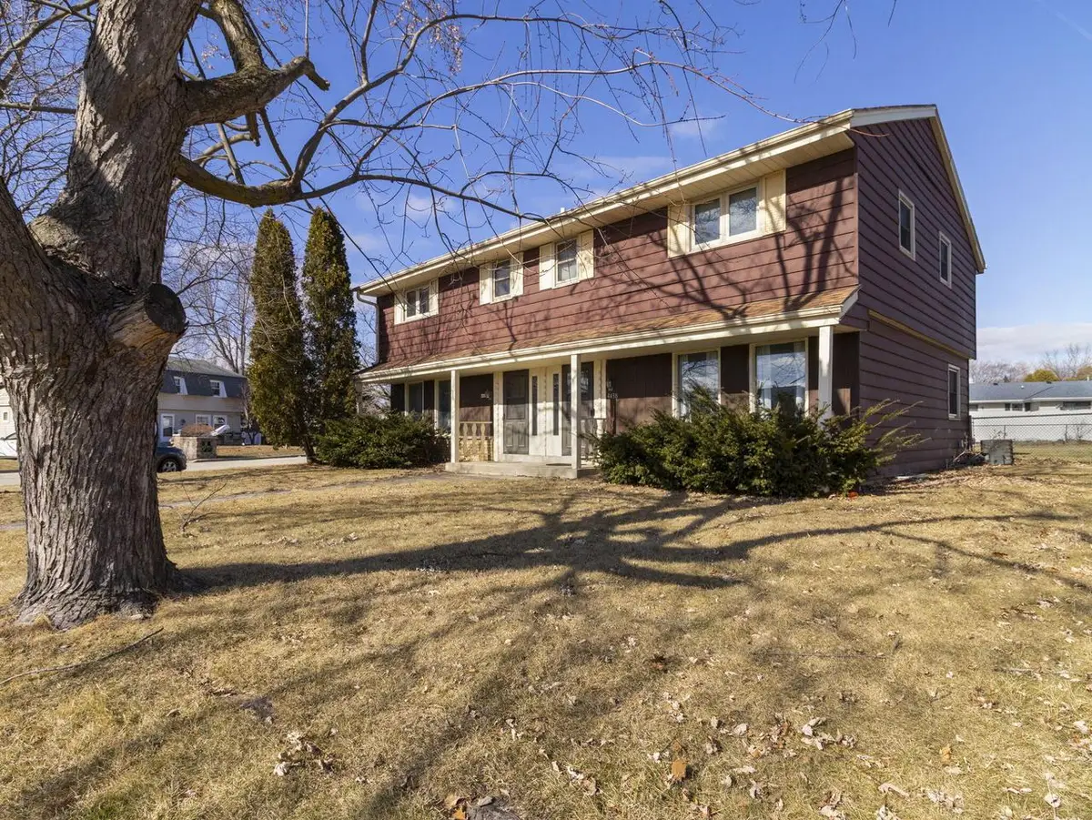 4436 S 90th STREET, Greenfield, WI 53228 - #1