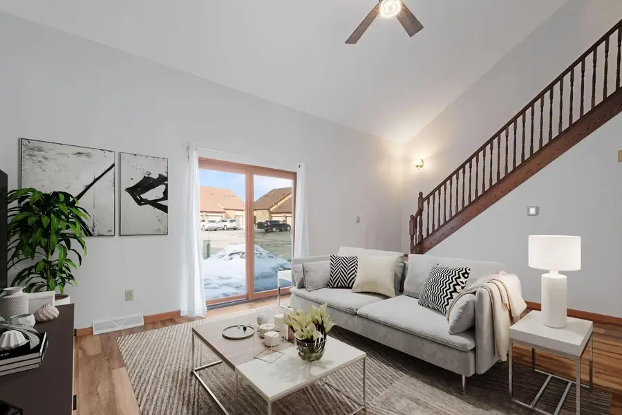 4019 W College AVENUE, Milwaukee, WI 53221 - #3