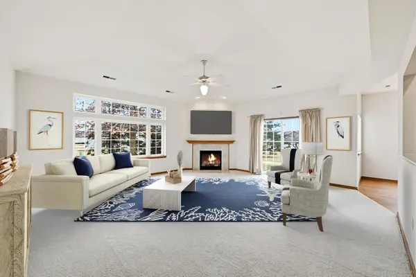 5293 S Acorn LANE, Greenfield, WI 53221