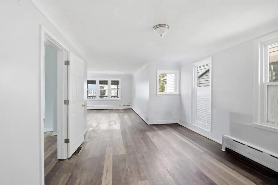 1017 E Pearson STREET, Milwaukee, WI 53202 - #3