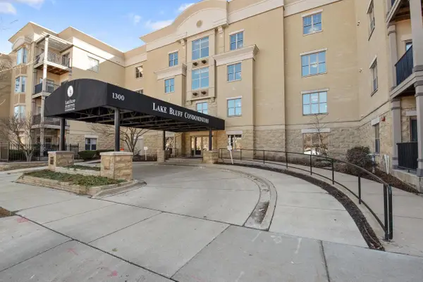 1300 N Prospect AVENUE #115, Milwaukee, WI 53202