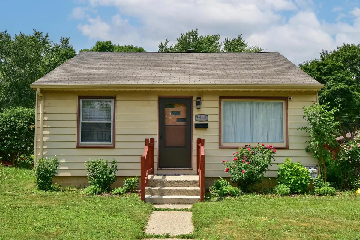 7800 W Palmetto AVENUE, Milwaukee, WI 53218 - #1