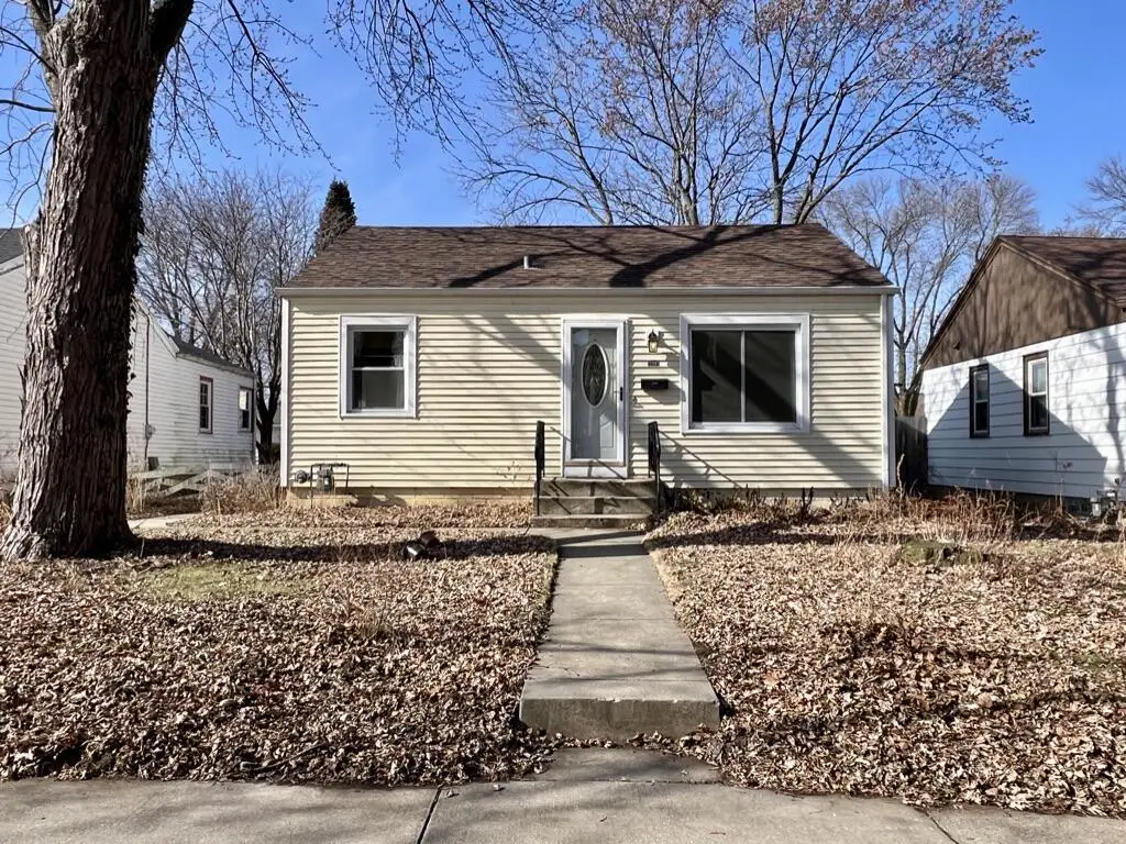 3207 S Austin STREET, Milwaukee, WI 53207 - #1